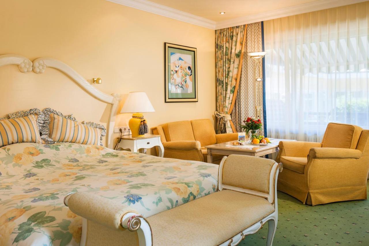 באדנוויילר Relais & Chateaux Hotel Schwarzmatt מראה חיצוני תמונה